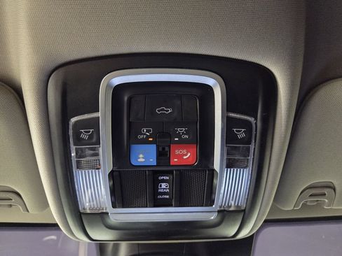Used 2024 RAM 2500 Laramie w/ Safety Group AWD/4WD image 14
