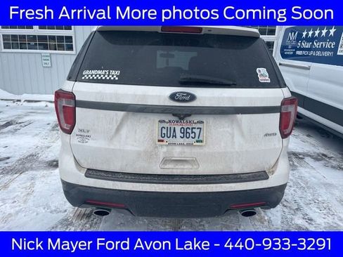 Used 2018 Ford Explorer XLT w/ Equipment Group 202A image 5