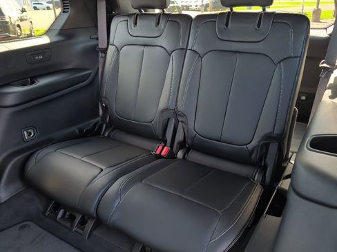 New 2026 Jeep Grand Cherokee L Limited AWD/4WD image 38