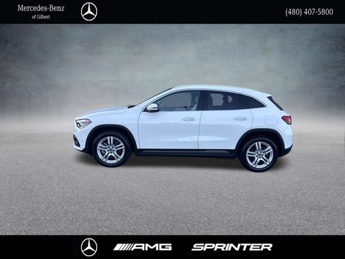 Used 2022 Mercedes-Benz GLA 250 4MATIC w/ Premium Package Lite image 2