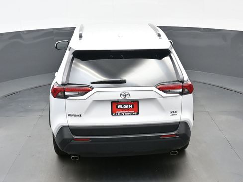 Used 2025 Toyota RAV4 XLE AWD/4WD image 39
