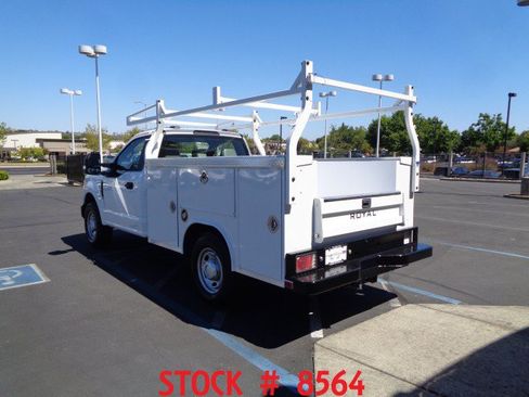 Used 2022 Ford F350 XL w/ Power Equipment Group RWD image 4