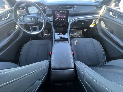 New 2026 Jeep Grand Cherokee Laredo image 20