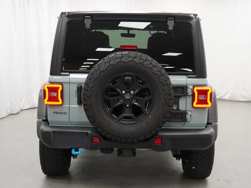 Used 2023 Jeep Wrangler Unlimited Rubicon 4xe AWD/4WD image 11
