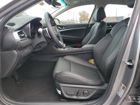 New 2026 Genesis G70 2.5T image 19