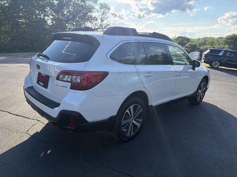 Used 2018 Subaru Outback 2.5i Limited AWD/4WD image 5