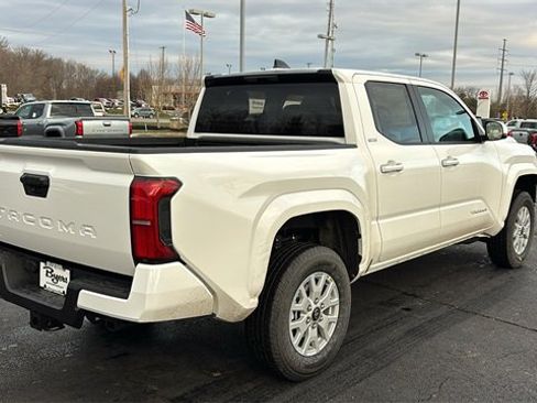 New 2026 Toyota Tacoma SR5 image 28