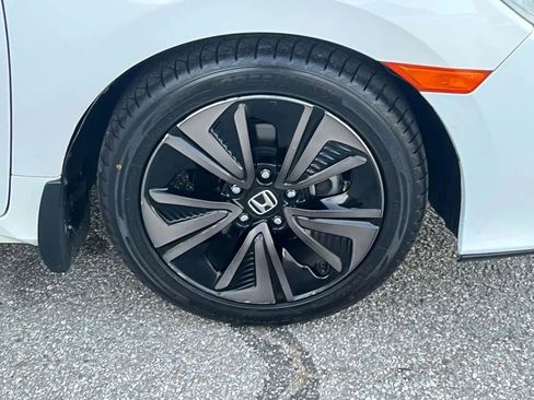 Used 2018 Honda Civic EX image 28