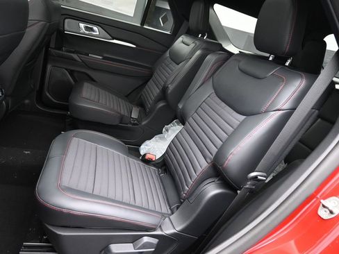 New 2026 Ford Explorer ST-Line image 21