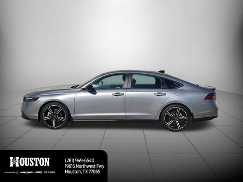 Used 2023 Honda Accord Sport image 6