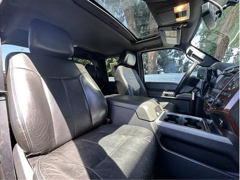 Used 2011 Ford F250 Lariat w/ Lariat Ultimate Pkg AWD/4WD image 15