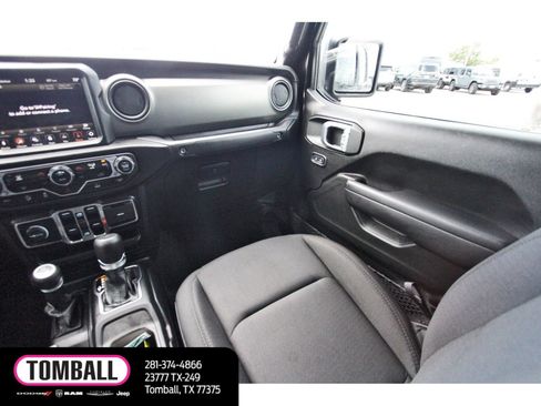 Used 2023 Jeep Gladiator Sport AWD/4WD image 11