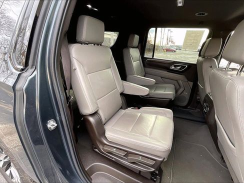 Used 2021 Chevrolet Suburban Z71 w/ Z71 Off-Road Package AWD/4WD image 22