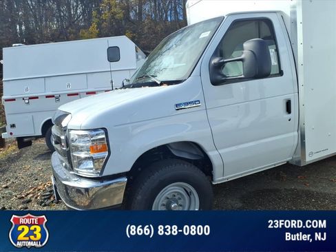 New 2026 Ford E-350 and Econoline 350 Super Duty w/ Power Equipment Group RWD image 2