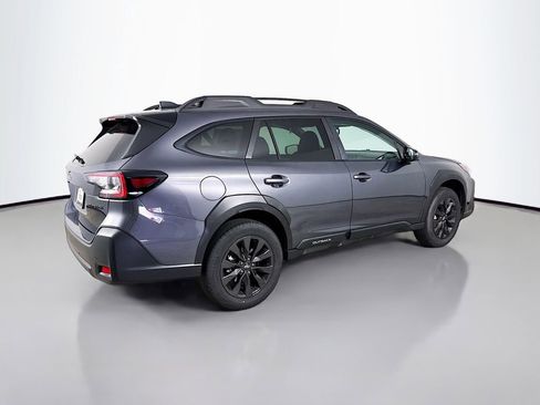 Used 2025 Subaru Outback Onyx Edition AWD/4WD image 8