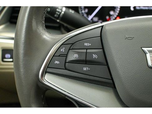 Used 2022 Cadillac XT5 Premium Luxury image 39