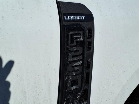 New 2026 Ford F250 Lariat w/ Black Appearance Package image 13
