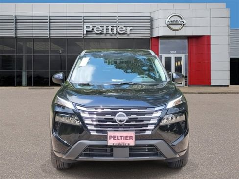 New 2025 Nissan Rogue SV image 2