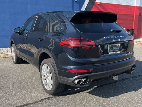 Used 2017 Porsche Cayenne S AWD/4WD image 3