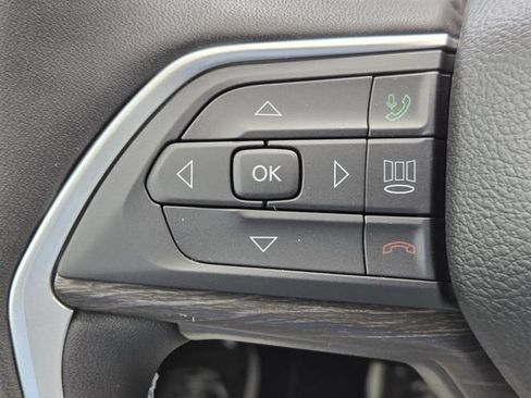 New 2026 Jeep Grand Cherokee Altitude RWD image 17