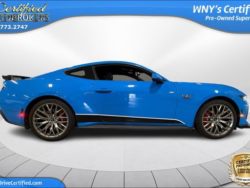 Used 2024 Ford Mustang GT Premium RWD image 4
