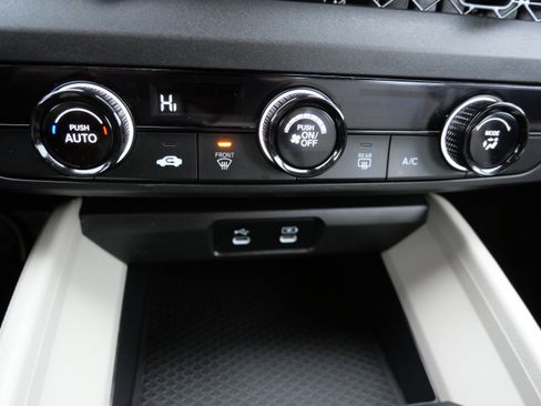 Used 2023 Honda Accord LX image 29