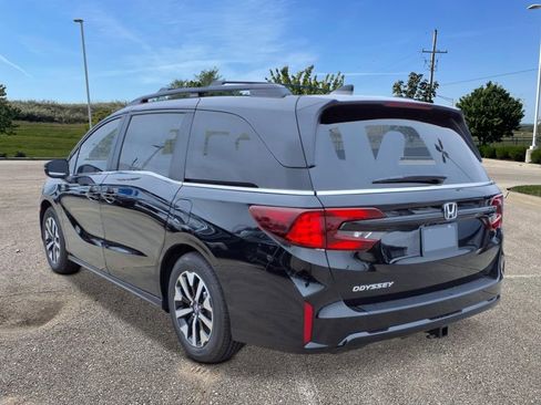 New 2026 Honda Odyssey EX-L image 2