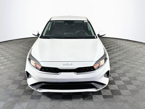 Used 2023 Kia Forte LXS FWD image 2