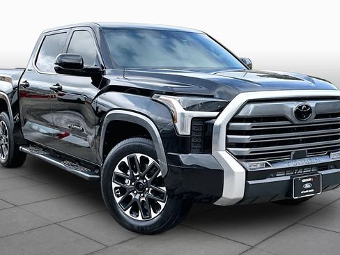 Used 2024 Toyota Tundra Limited w/ Power Package AWD/4WD image 3