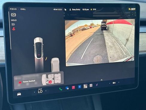 Used 2022 Tesla Model Y Performance AWD/4WD image 23