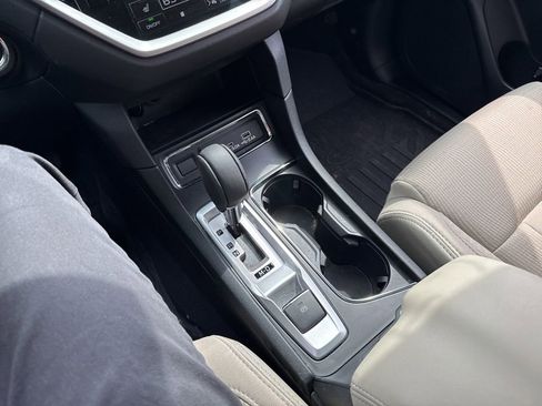 Used 2025 Subaru Ascent Premium image 11