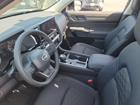 New 2026 Nissan Pathfinder SV FWD image 4