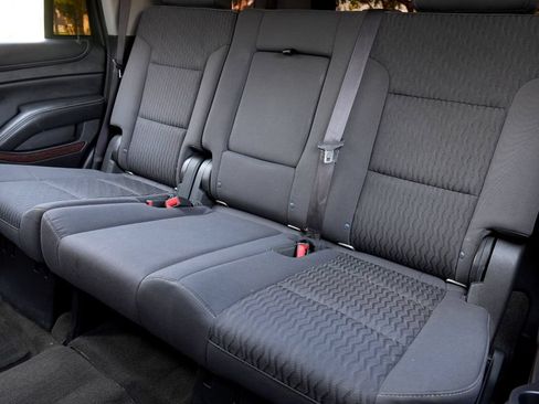 Used 2015 GMC Yukon SLE w/ Convenience Package RWD image 12