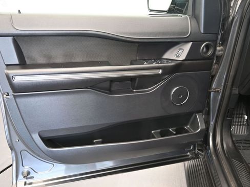 Used 2019 Ford Expedition Max XLT AWD/4WD image 21