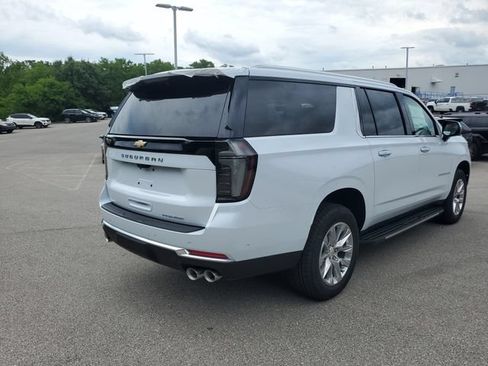 New 2026 Chevrolet Suburban Premier AWD/4WD image 4