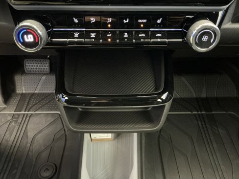 New 2027 Chevrolet Bolt LT FWD image 16