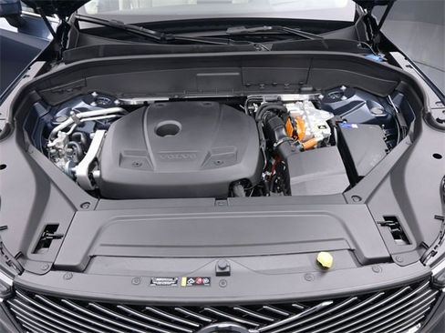 New 2026 Volvo XC90 T8 Ultra w/ Protection Package Premier image 35