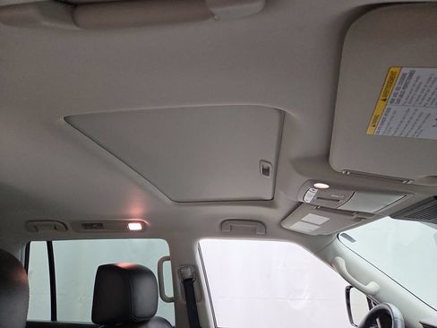 Used 2022 Nissan Armada Platinum w/ Captain's Chairs Package AWD/4WD image 13