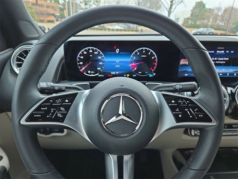 Certified 2026 Mercedes-Benz GLB 250 4MATIC image 19