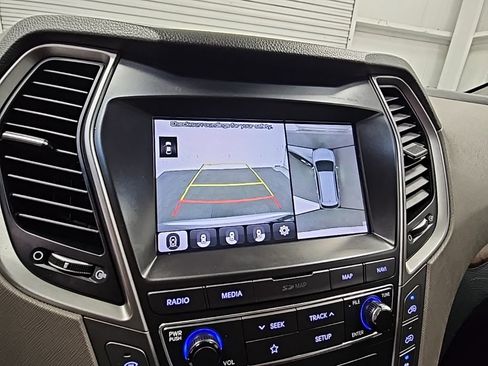 Used 2019 Hyundai Santa Fe XL image 17