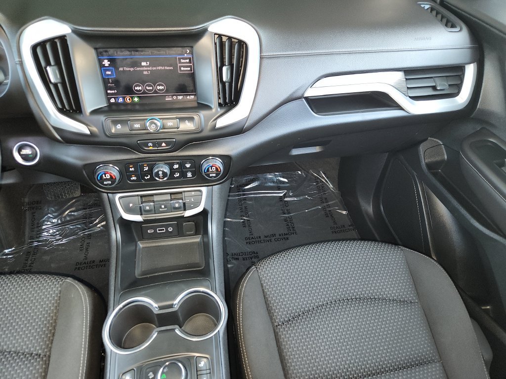 Used 2023 GMC Terrain SLE w/ Driver Convenience Package FWD image 17