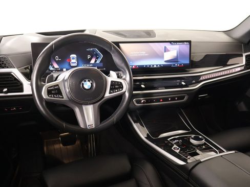 Used 2024 BMW X5 xDrive40i w/ Executive Package AWD/4WD image 2