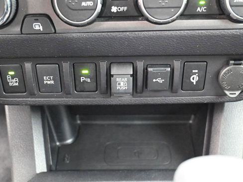 Certified 2023 Toyota Tacoma TRD Sport w/ TRD Premium Sport Package image 25