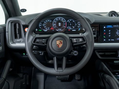New 2026 Porsche Cayenne Coupe AWD/4WD image 21