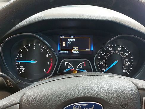 Used 2016 Ford Focus SE FWD image 18