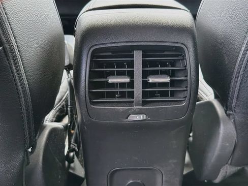 Used 2025 Ford Escape Platinum w/ Premium Technology Package AWD/4WD image 24