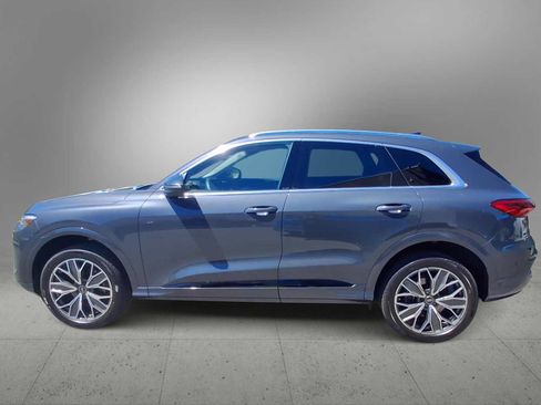 Certified 2025 Audi Q5 Premium w/ Premium Plus AWD/4WD image 5