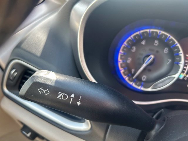 Used 2022 Chrysler Pacifica Touring-L FWD image 20