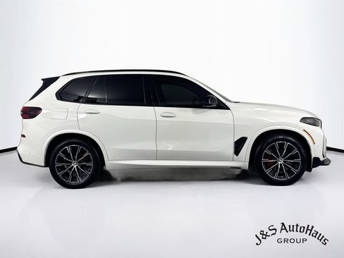 Used 2024 BMW X5 xDrive40i w/ M Sport Package AWD/4WD image 8
