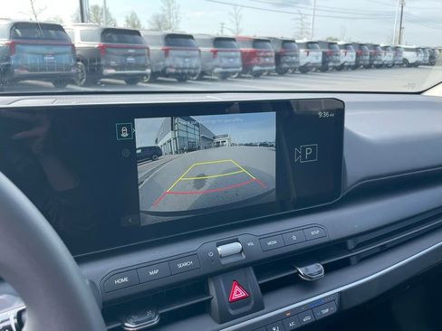 New 2026 Kia K4 FWD image 16